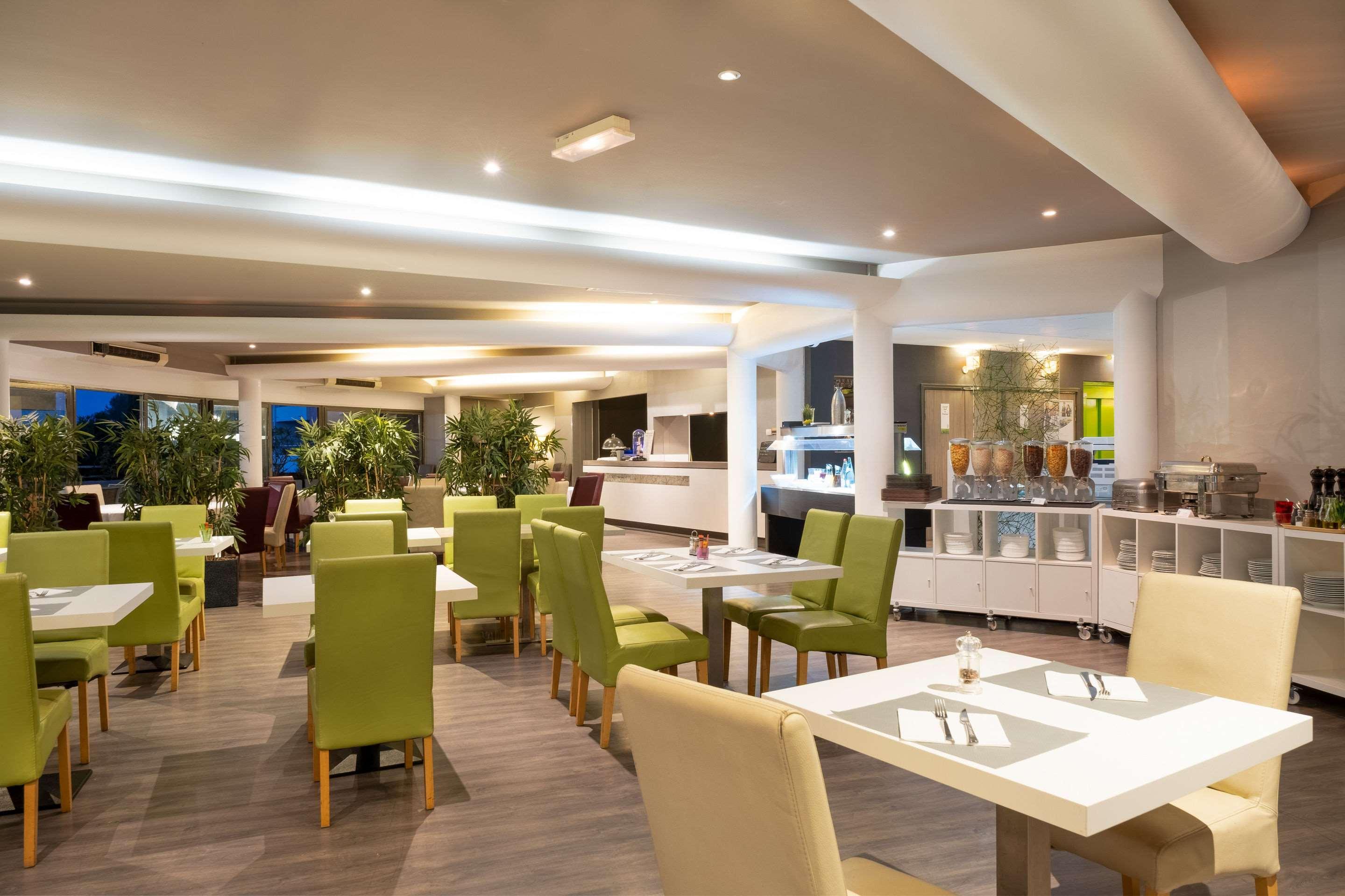 Hotel Golf Fontcaude Жувиньяк Экстерьер фото