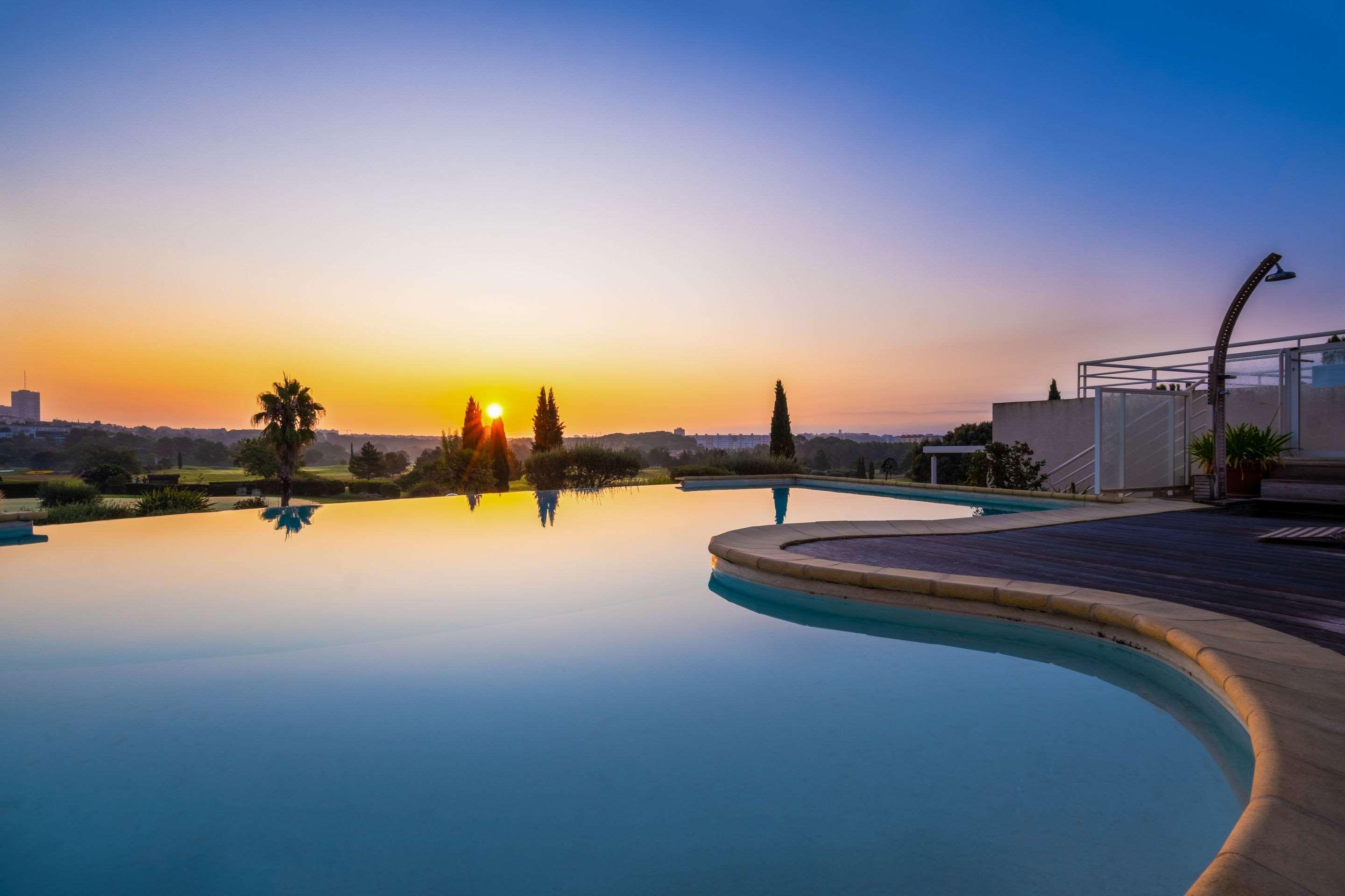 Hotel Golf Fontcaude Жувиньяк Экстерьер фото